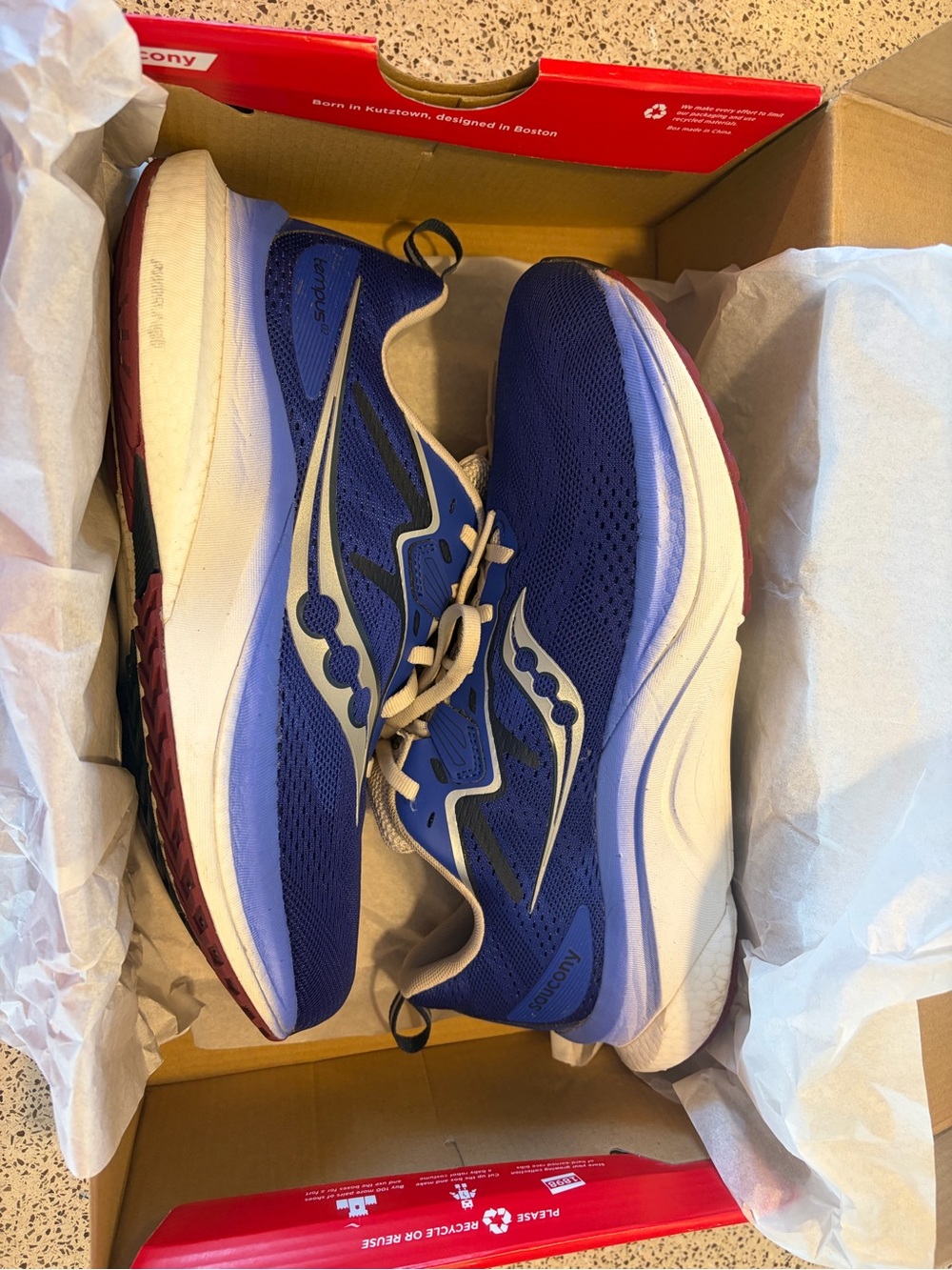 Saucony Tempus 2 Men’s size 10